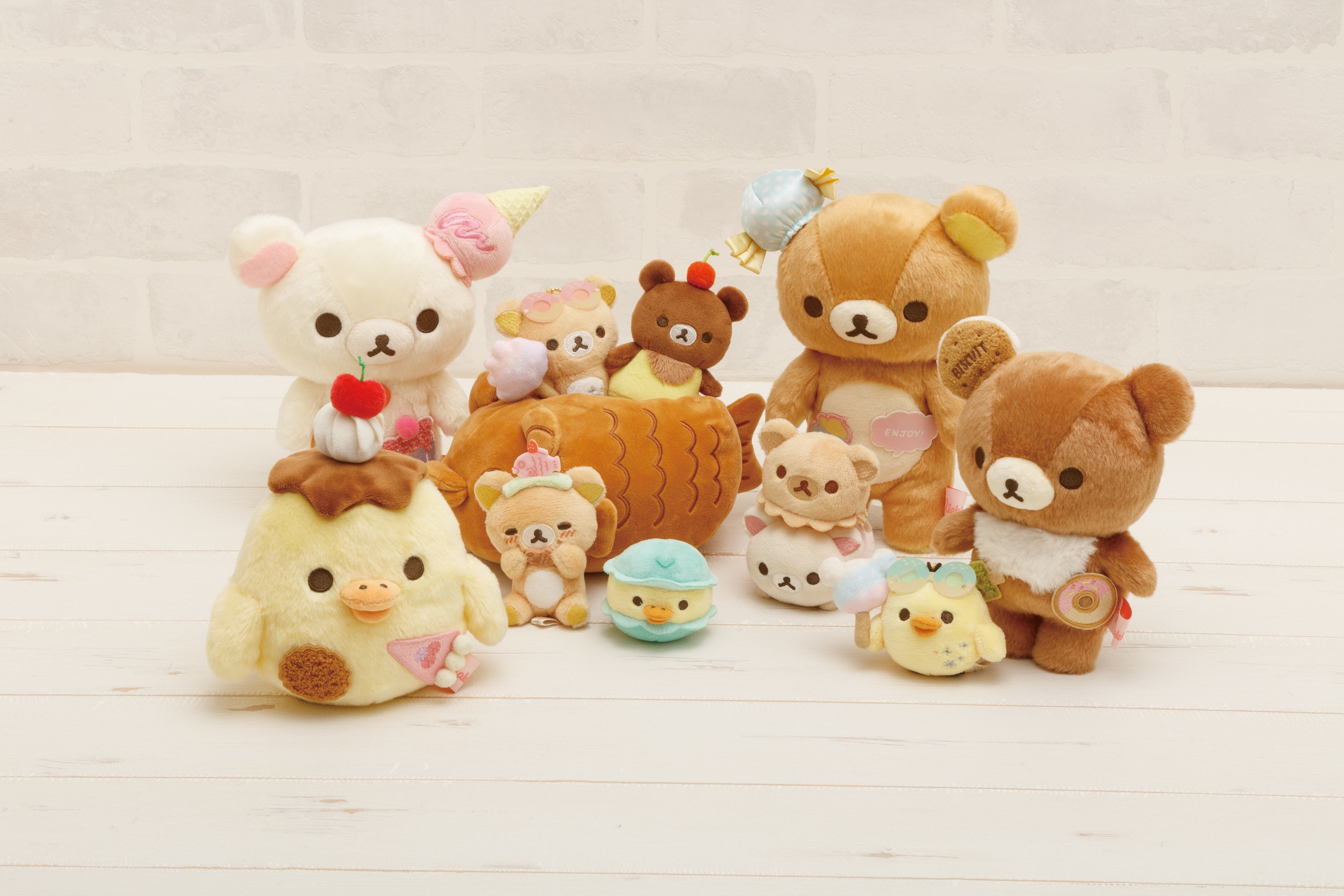 リラックマの新テーマ『おかしな遊園地』より各種アイテムを新発売