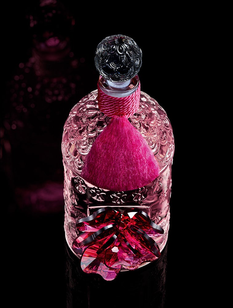 ゲラン】スワロフスキーによる、桜の輝きを纏う〈チェリーブロッサム