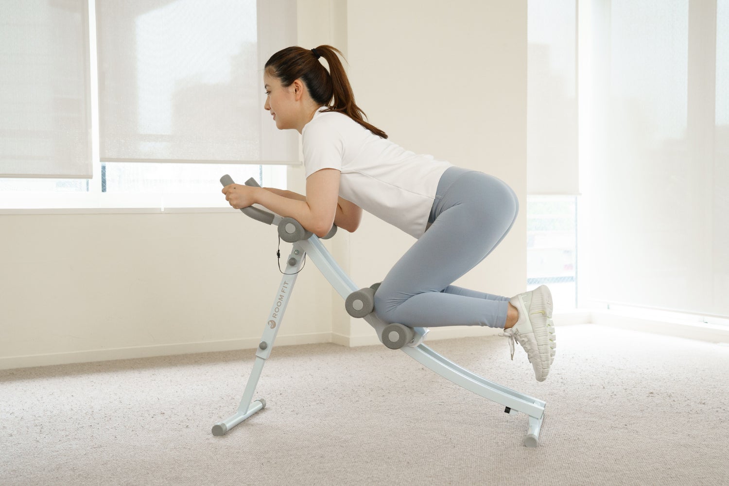 ROOM FIT 新商品】新たな腹筋トレーニングマシン「ROOMCRUNCH」販売