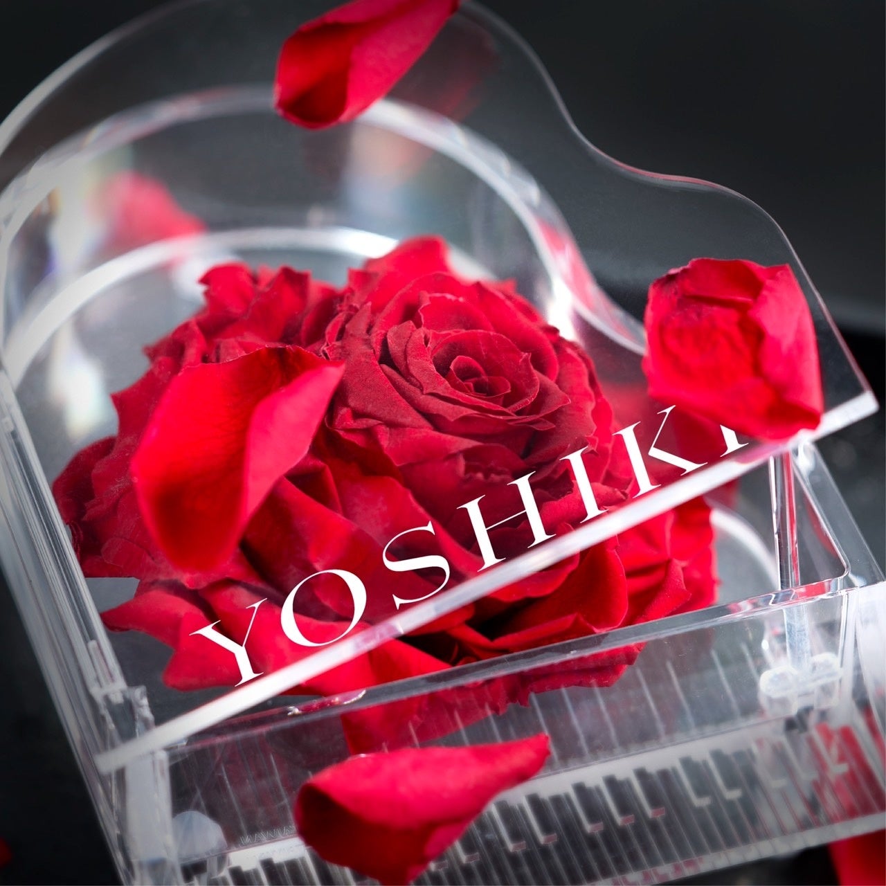 YOSHIKIの“世界一豪華なディナーショー”のテーブルフラワーが初の商品