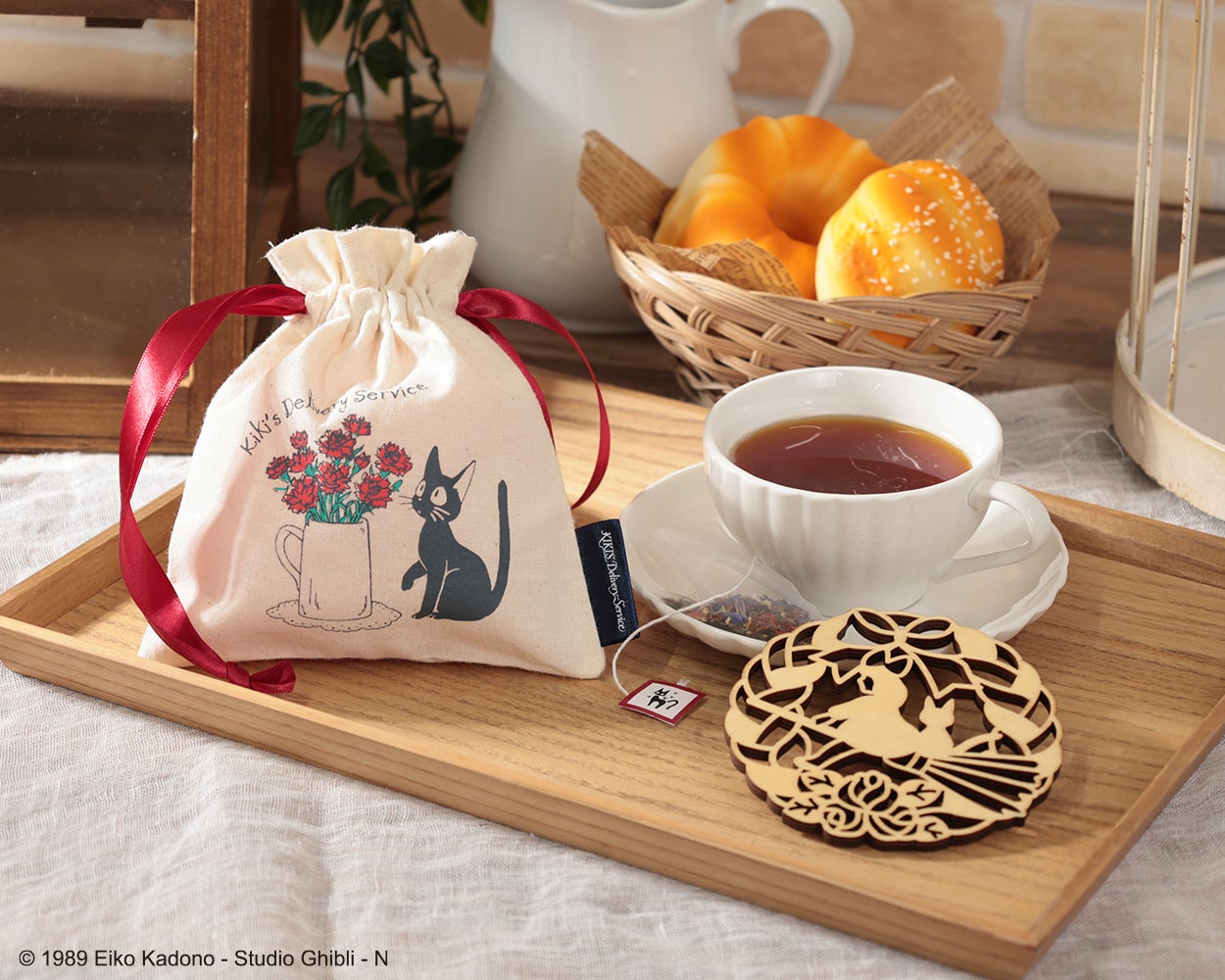 メイちゃんがお母さんに届けたとうもろこしみたいなギフトや、「魔女の