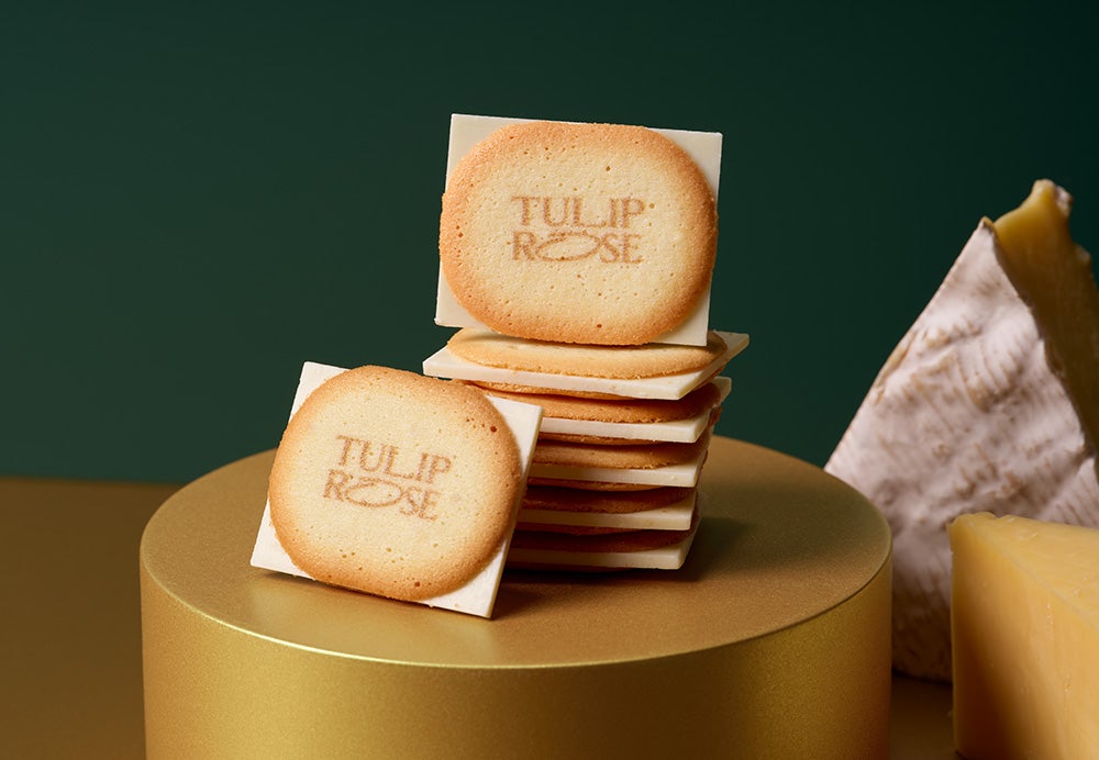 聖夜を華やかに彩る、真っ赤なクリスマスボックス誕生。バター＆チーズ