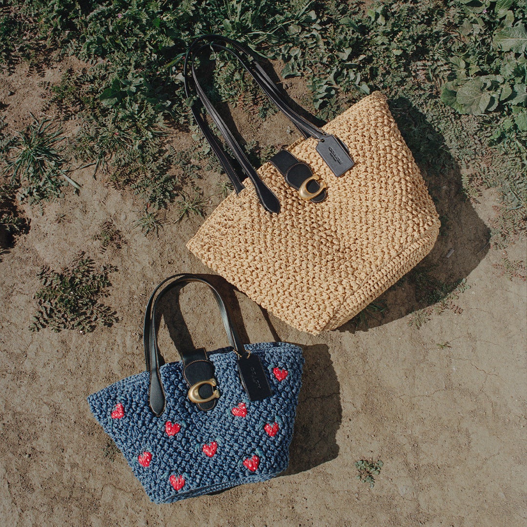 コーチ、 “Straw（ストロー）” バッグコレクションを発売