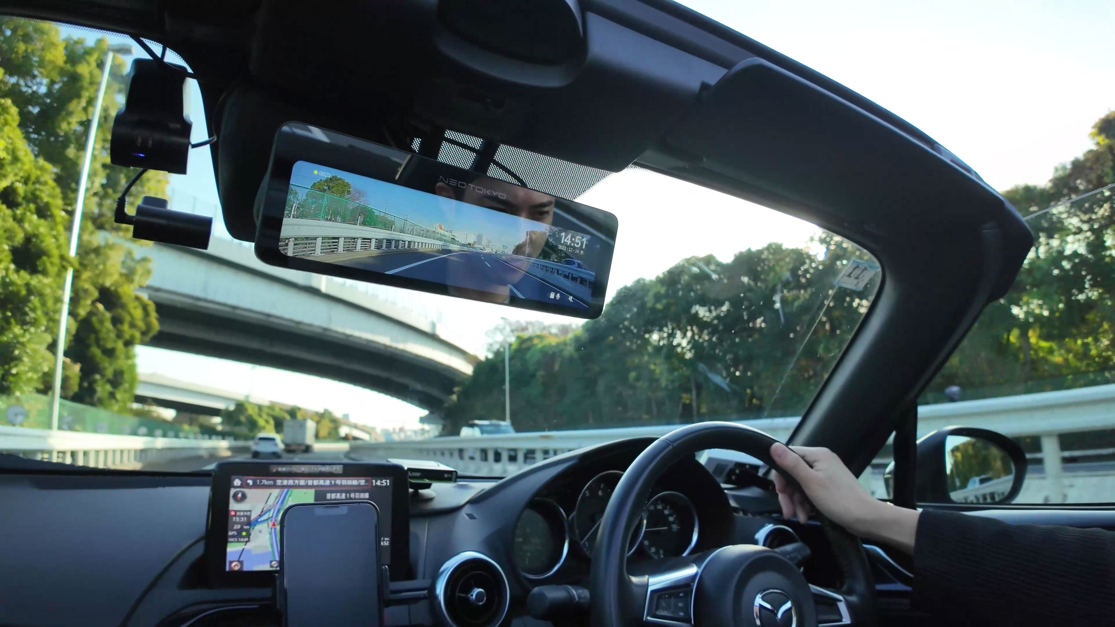 爆光液晶採用「ミラーカム3」デジタルミラー型ドライブレコーダー新