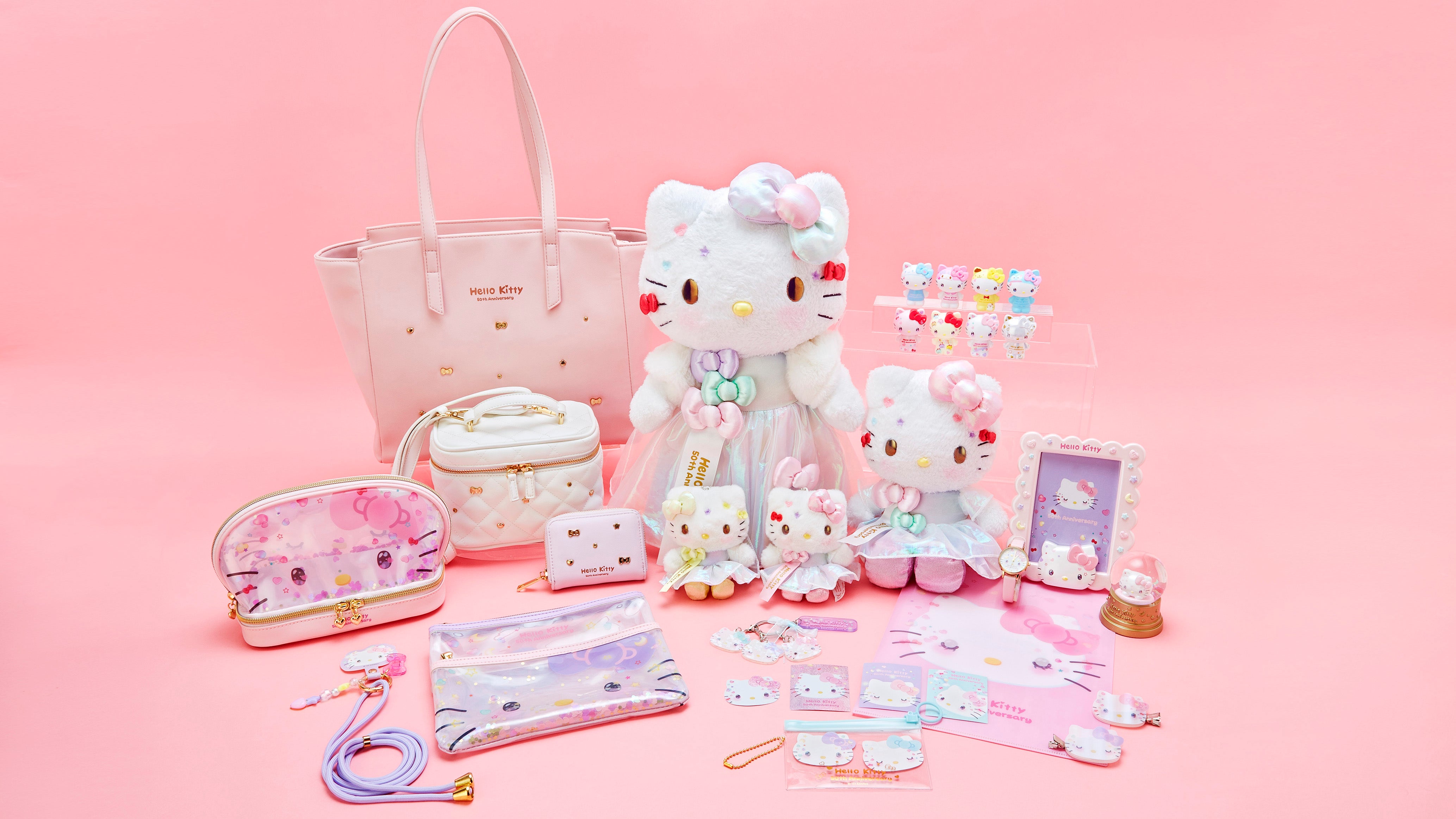 ハローキティのバースデー11月1日より「ハローキティ50周年 The Future
