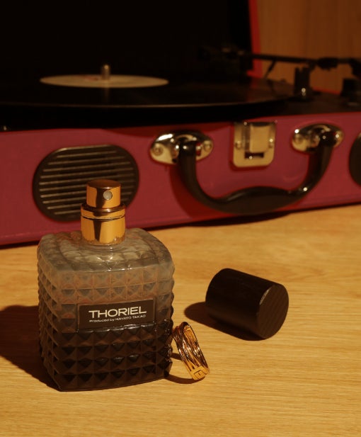 高尾颯斗プロデュースブランド「THORIEL」から、新たにフレグランス