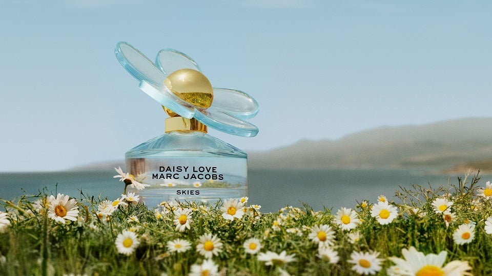 2022年3月16日（水）＜マーク ジェイコブス＞から、澄み切った空と暖か