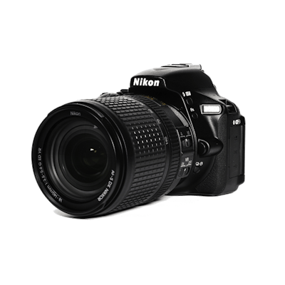 レンタル - Nikon(ニコン) D5600 18-140 VR レンズキット | カメラと