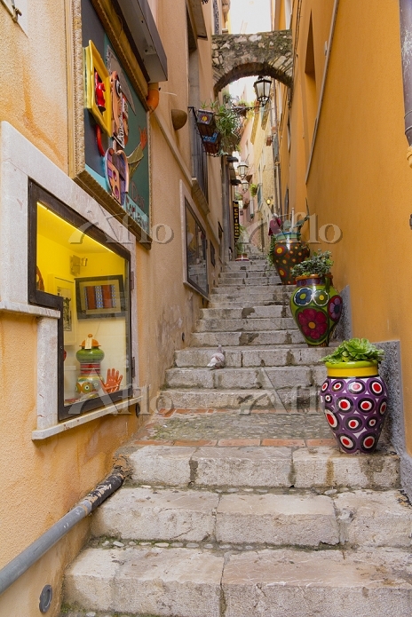イタリア シチリア島 タオルミーナ [15860707]の写真素材 - アフロ