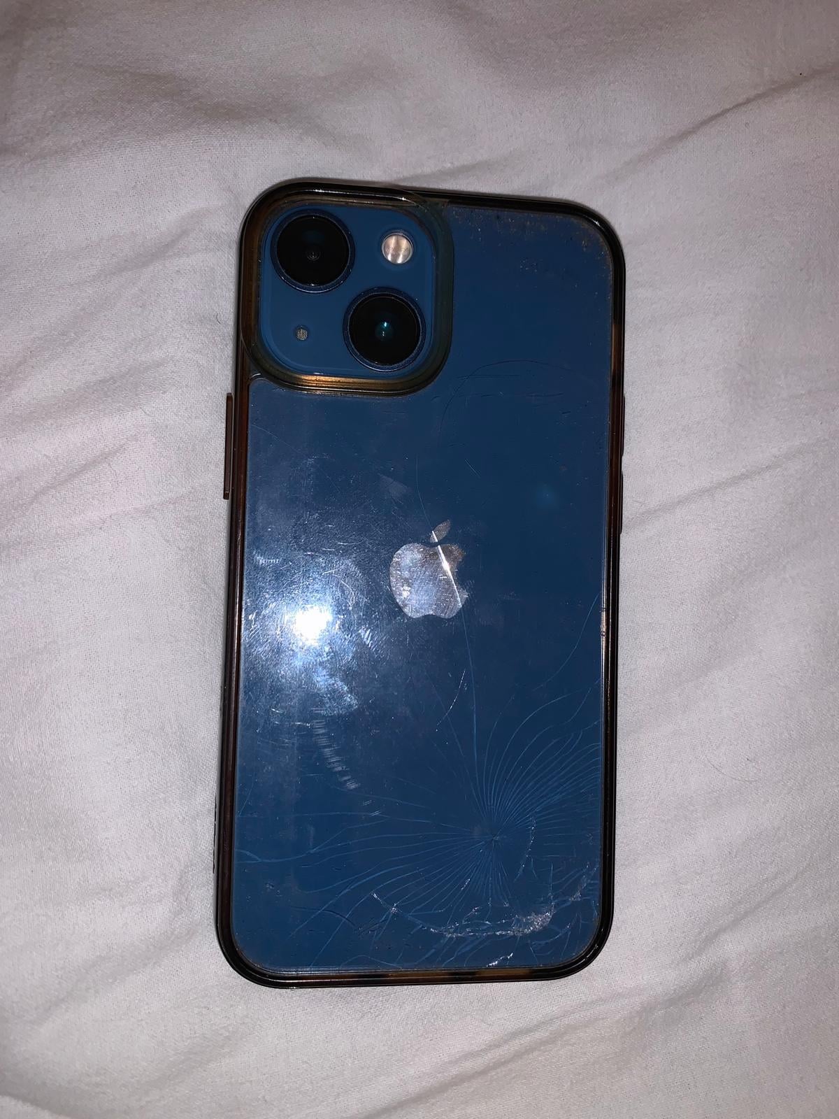 iPhone 13 miniの背面ガラスが割れた : r/iphone