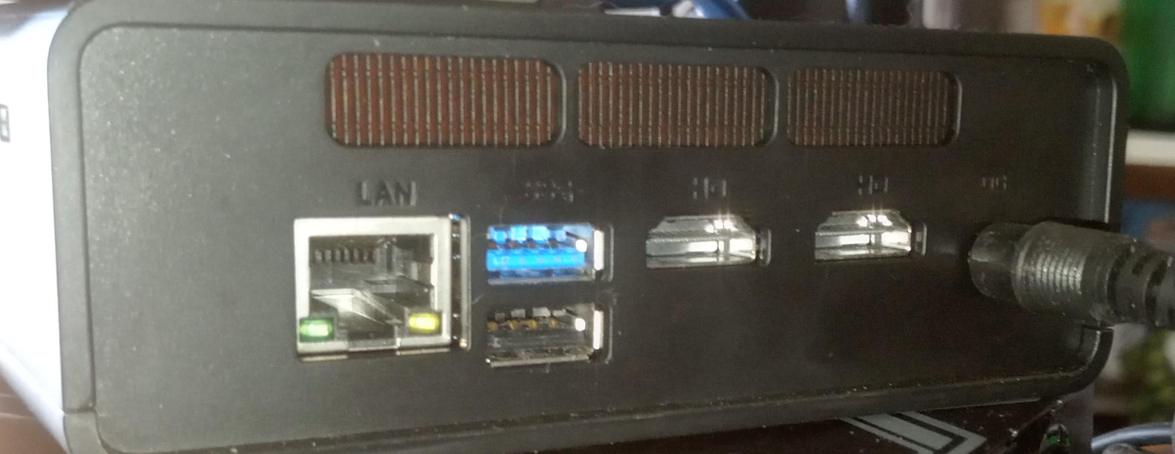 なお様向け】FEVM FA780 AMD 7840HS ミニPC ベアボーン 極端に安い構成