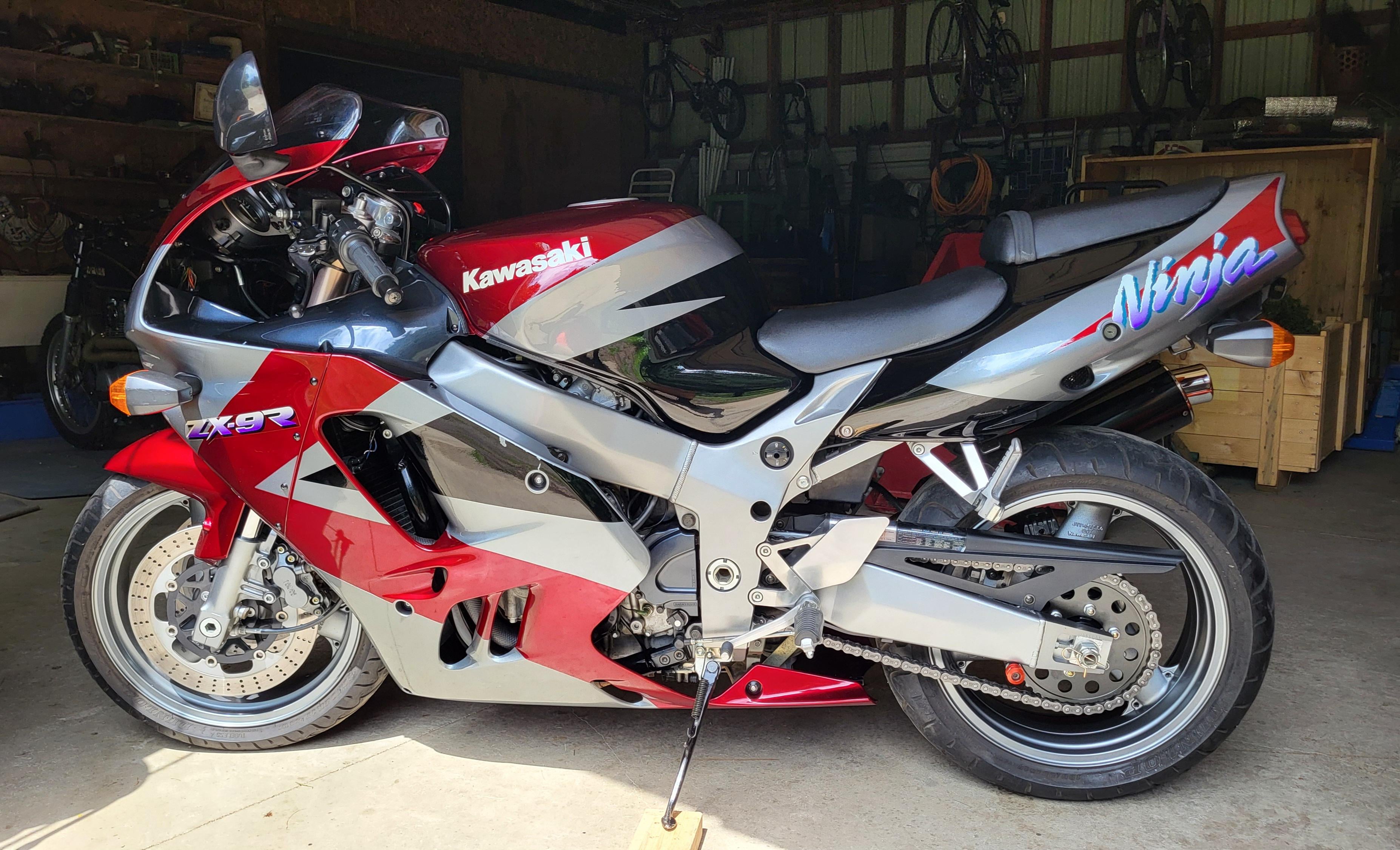 My zx-9r looking pretty good for 30 years young : r/Kawasaki