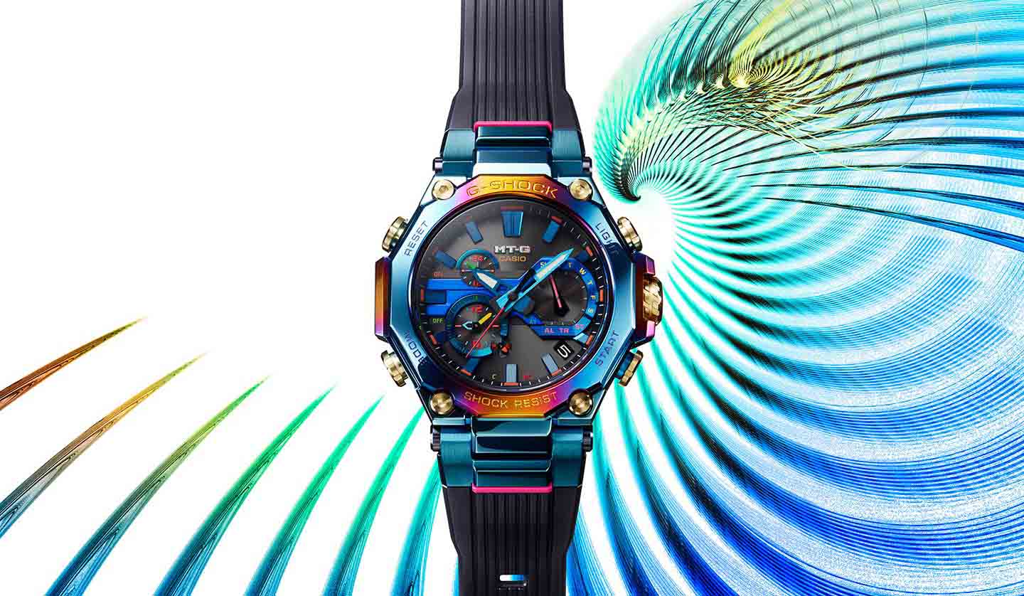 振り切った幻想的な「ブルーフェニックス」はG-SHOCKにしか表現