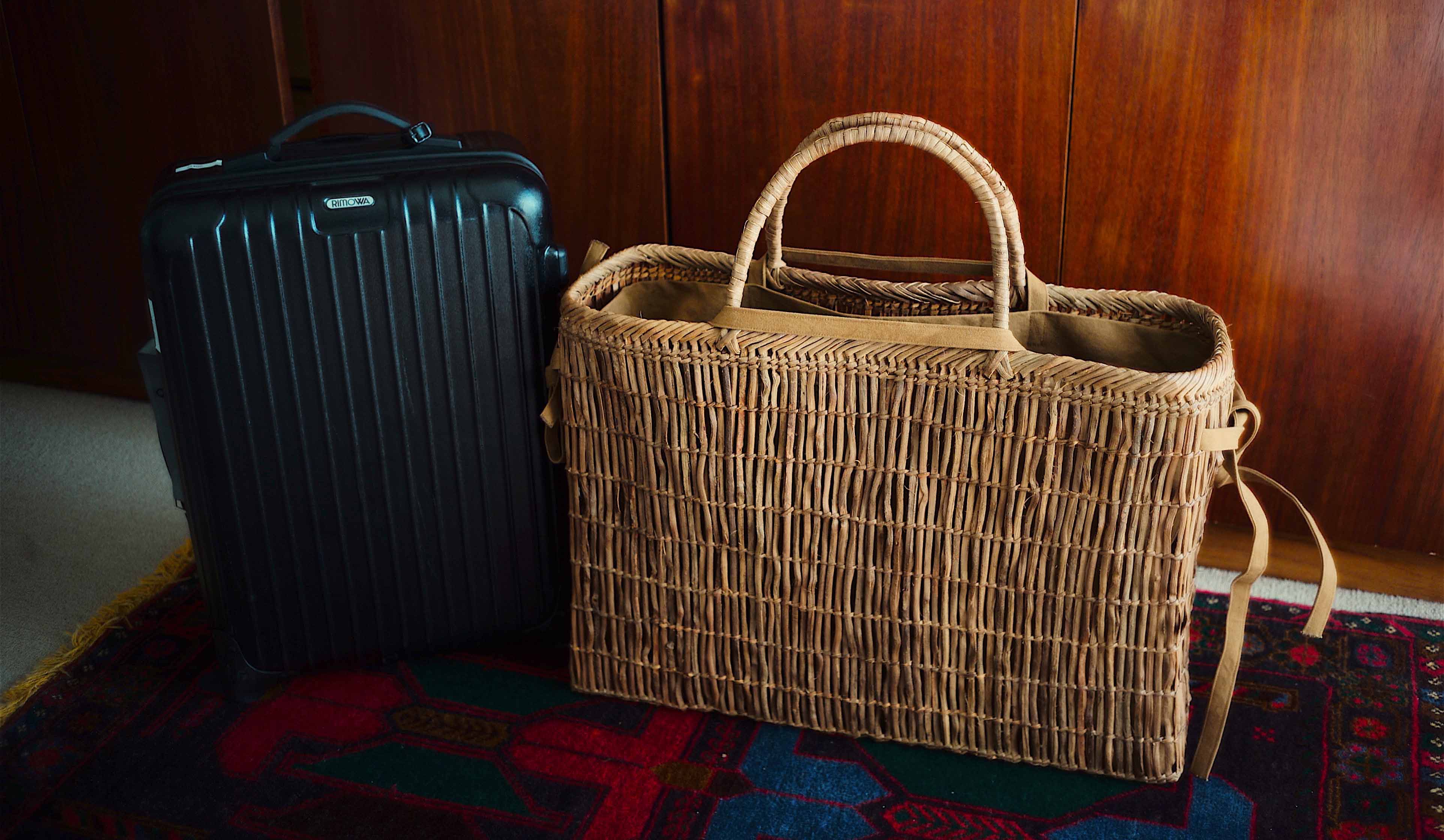 葡萄のつるで編んだモードなバッグが完成！ | MEN'S Precious（メンズ