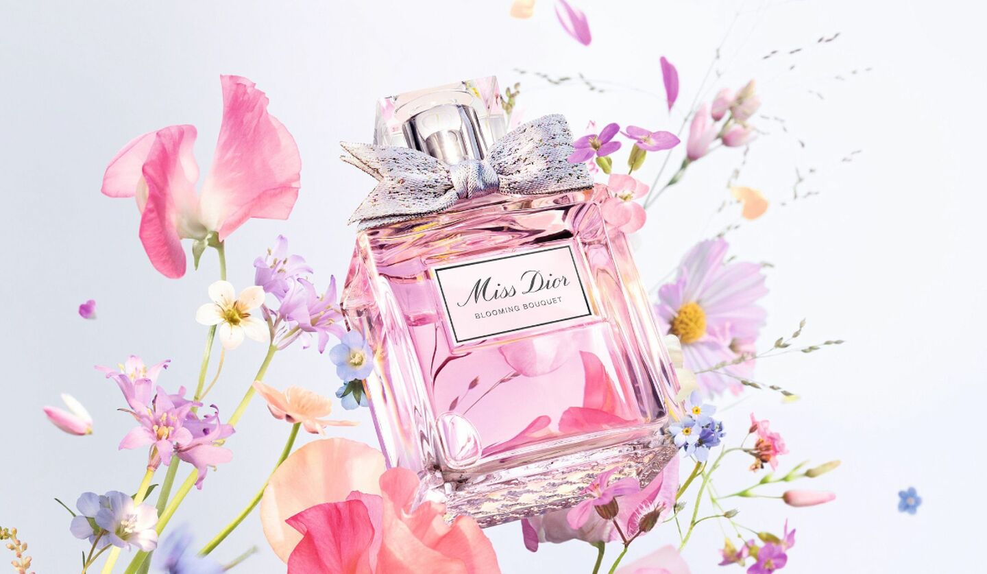 ディオール」から新フレグランス『ミス ディオール ブルーミング