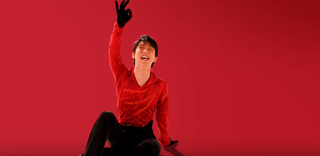 羽生結弦選手が真っ赤な舞台で優雅に舞う！ロッテガーナCM「真っ赤って
