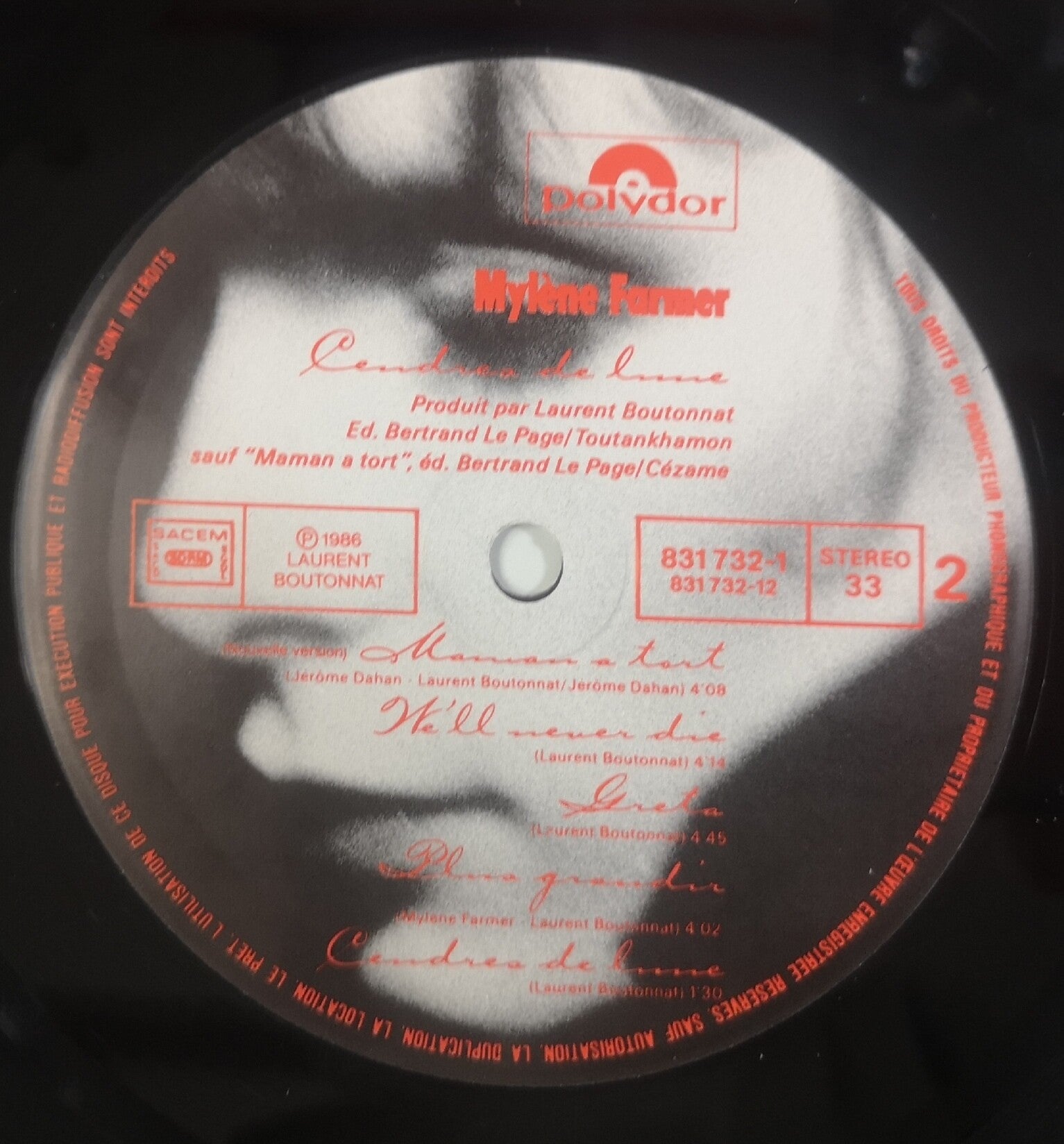 Mylène Farmer - Cendres de Lune | labrocasique