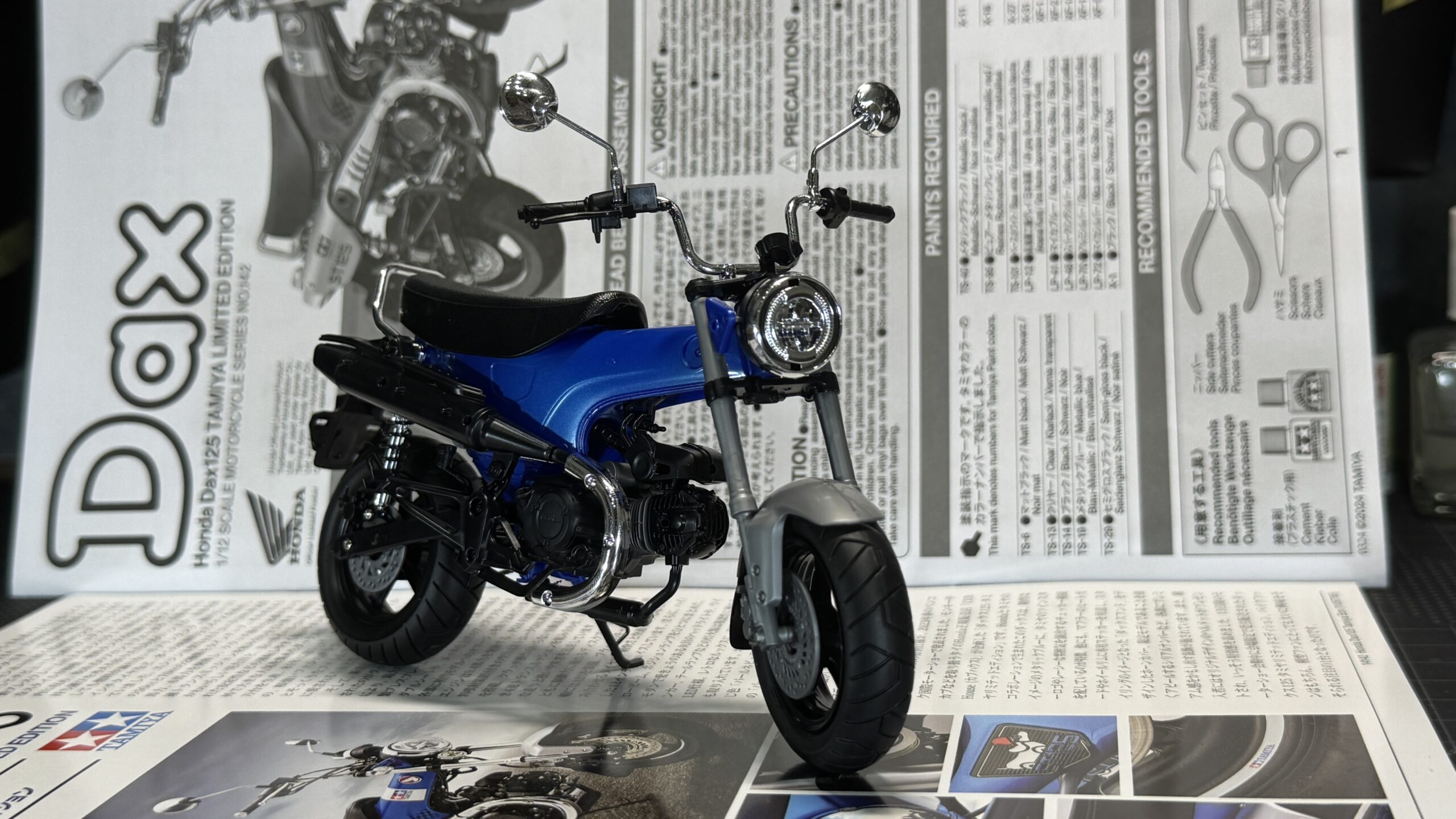 バイク模型の初手！まずはゲート処理・合わせ目消し・パイピングで