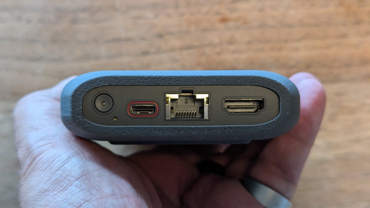 最大16TBを手軽に持ち運べるポータブルNAS「UnifyDrive UT2」レビュー