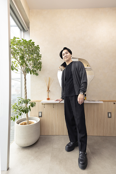 オリジナル髪質改善】Snowf代表・関野敏匡が追求する「艶髪」の真髄と