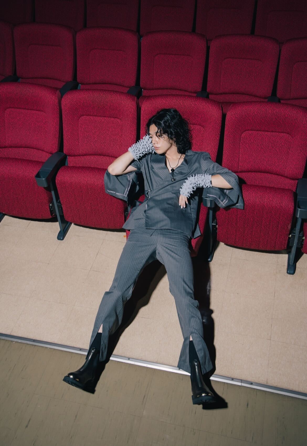 MIKAGE SHINと韓国のハンドメイド・シューズブランド「SONSHINBAL」の