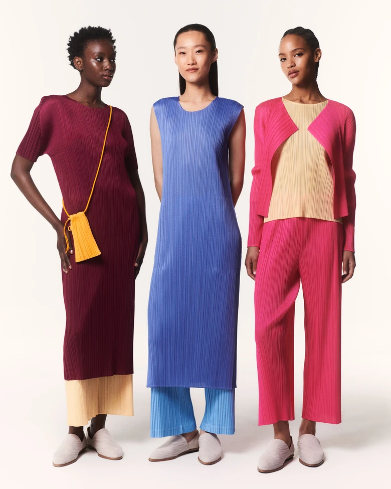 PLEATS PLEASE ISSEY MIYAKE、3月の新作アイテムを発表 │ QUI