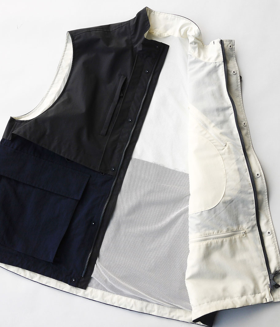 DAIWA PIER 39 TECH LOGGER MOUNTAIN VEST [CHARCOAL] - Fresh Service