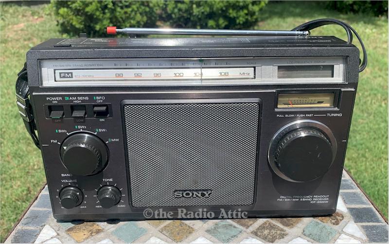 Sony ICF-6500W - SOLD! - item number 0040385