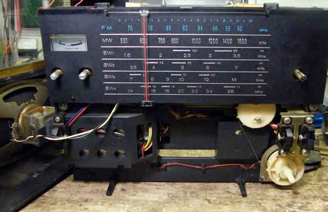 SONY TFM-2000F ワイドFM （通電のみ確認） SONY TFM-2000F ワイドFM