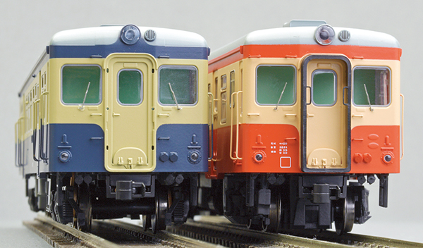 トラムウェイから16番プラ完成品モデルでバス窓のキハ20系が登場