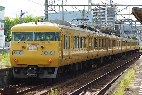 やはり廃車回送か…？】岡山電車区の117系2編成が連なって走る | 鉄道