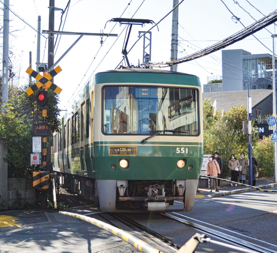 藤沢～鎌倉 】＜江ノ電 71年ぶりに運行間隔変更＞12分→14分に