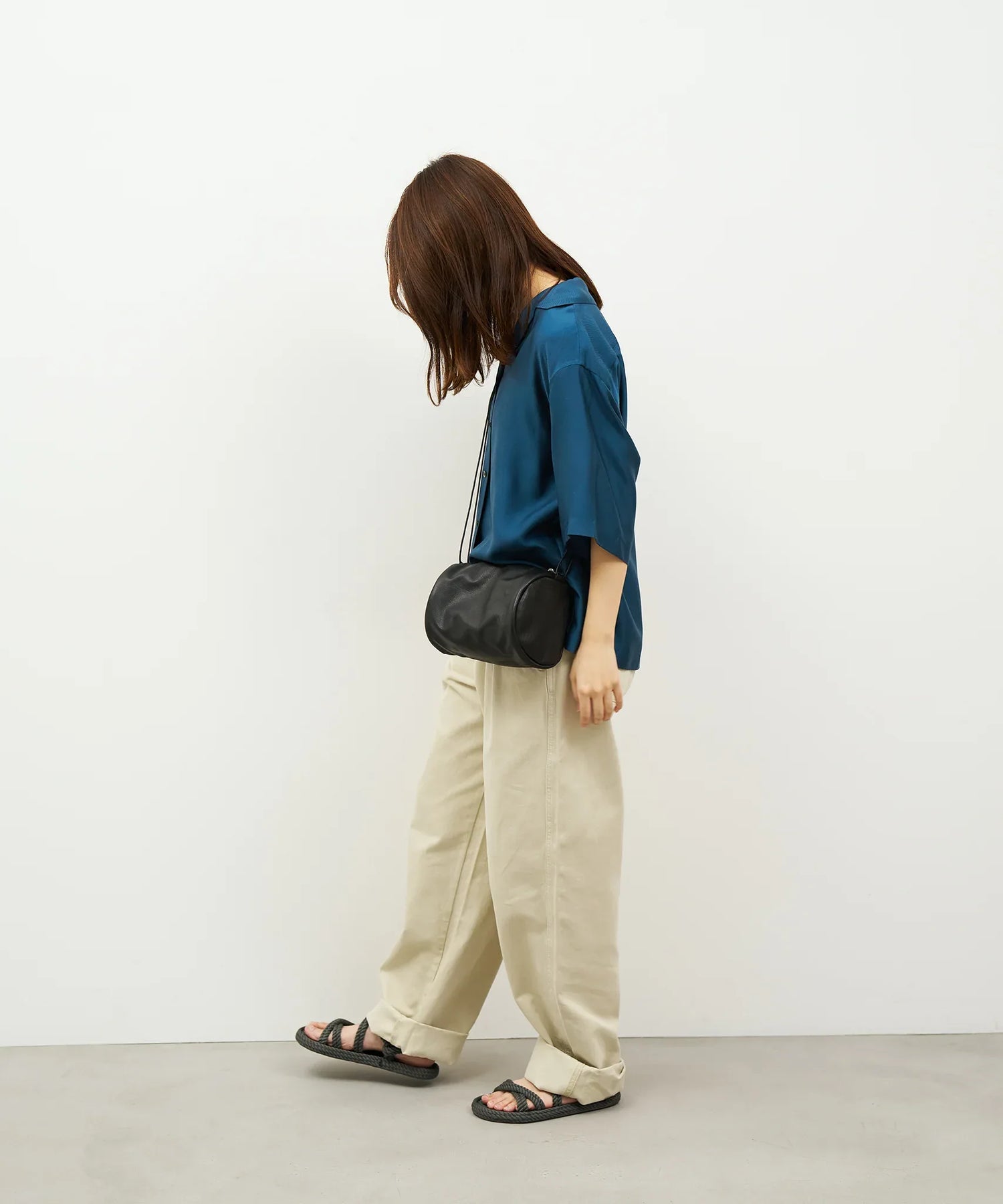 REN】《ポシェット》軽くて丈夫、シンプルな”ドラム型”のレザー