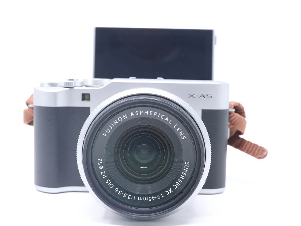 FUJIFILMのミラーレスカメラ「X-A5」の魅力 | カメラレンタルの専門店