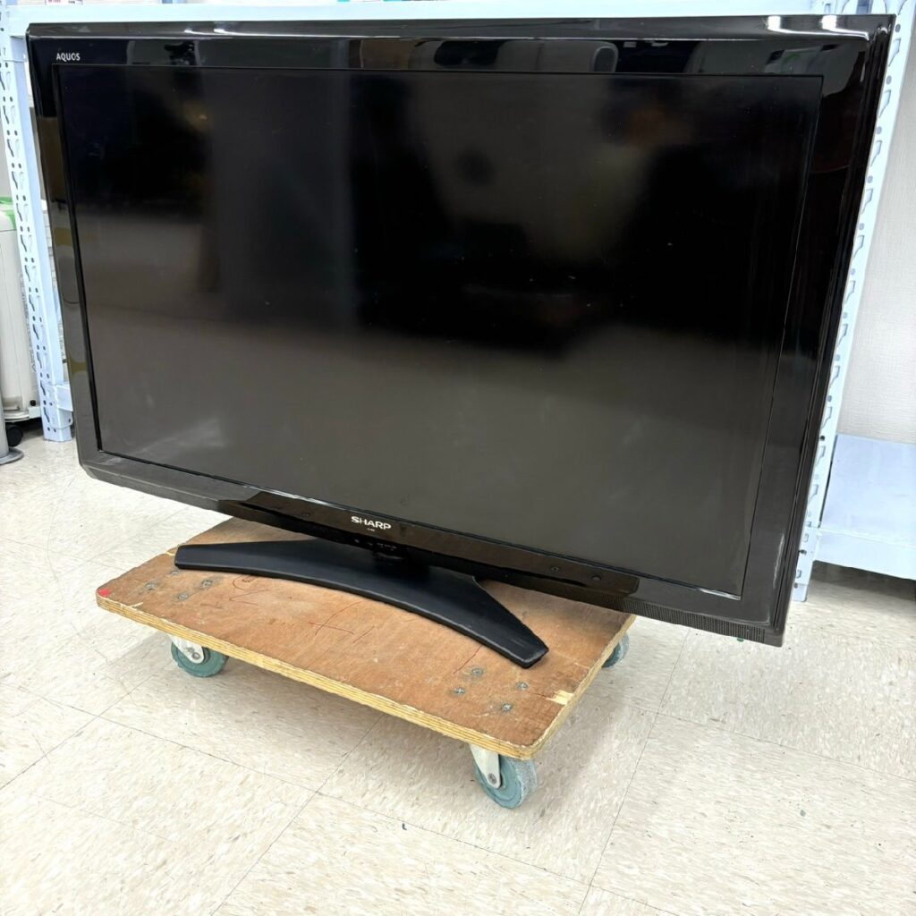 SHARP シャープ AQUOS アクオス 液晶テレビ LC-40E9 40型 2011年製の