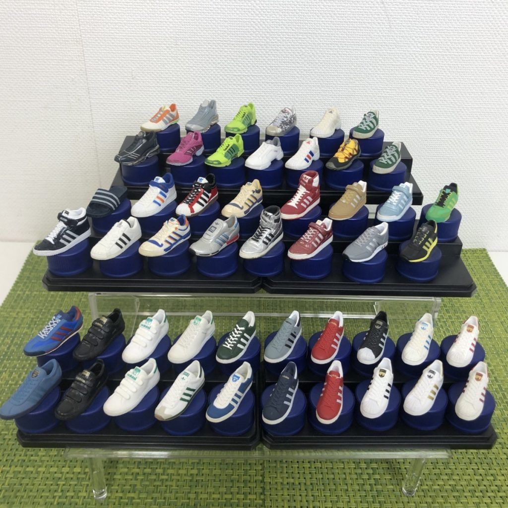 PEPSI ペプシ アディダス adidas スニーカー ボトルキャップ 49個