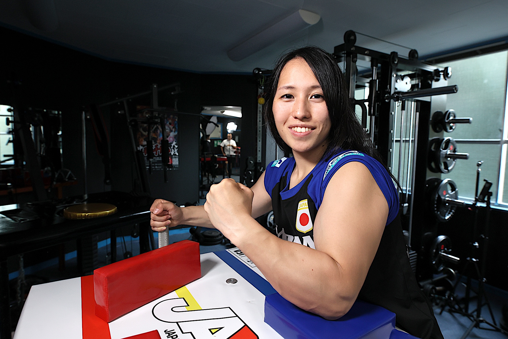 世界一の剛腕女王・竹中絢音が語るアームレスリングの魅力。「目で喧嘩