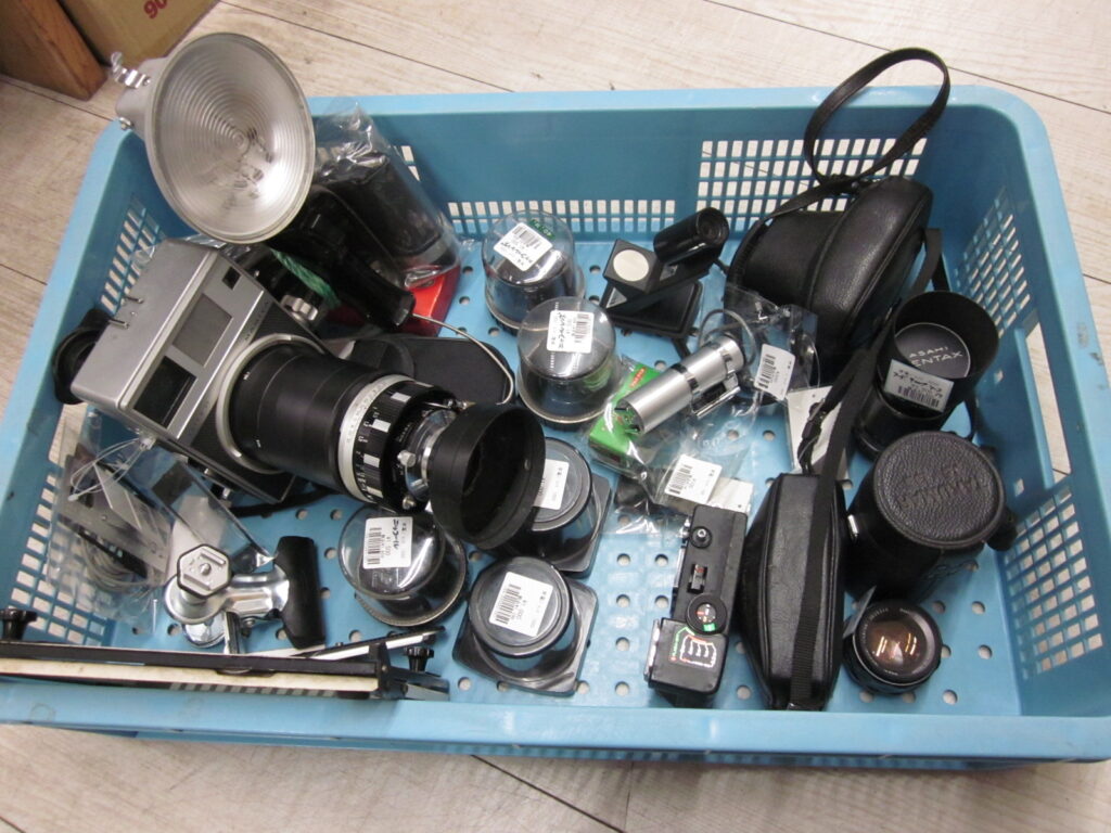ジャンクカメラが大量に入荷！高知市リサイクルショップ お宝市場 満Q