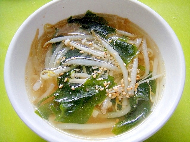 わかめふりかけで簡単中華スープ レシピ・作り方 by ゆめままかも