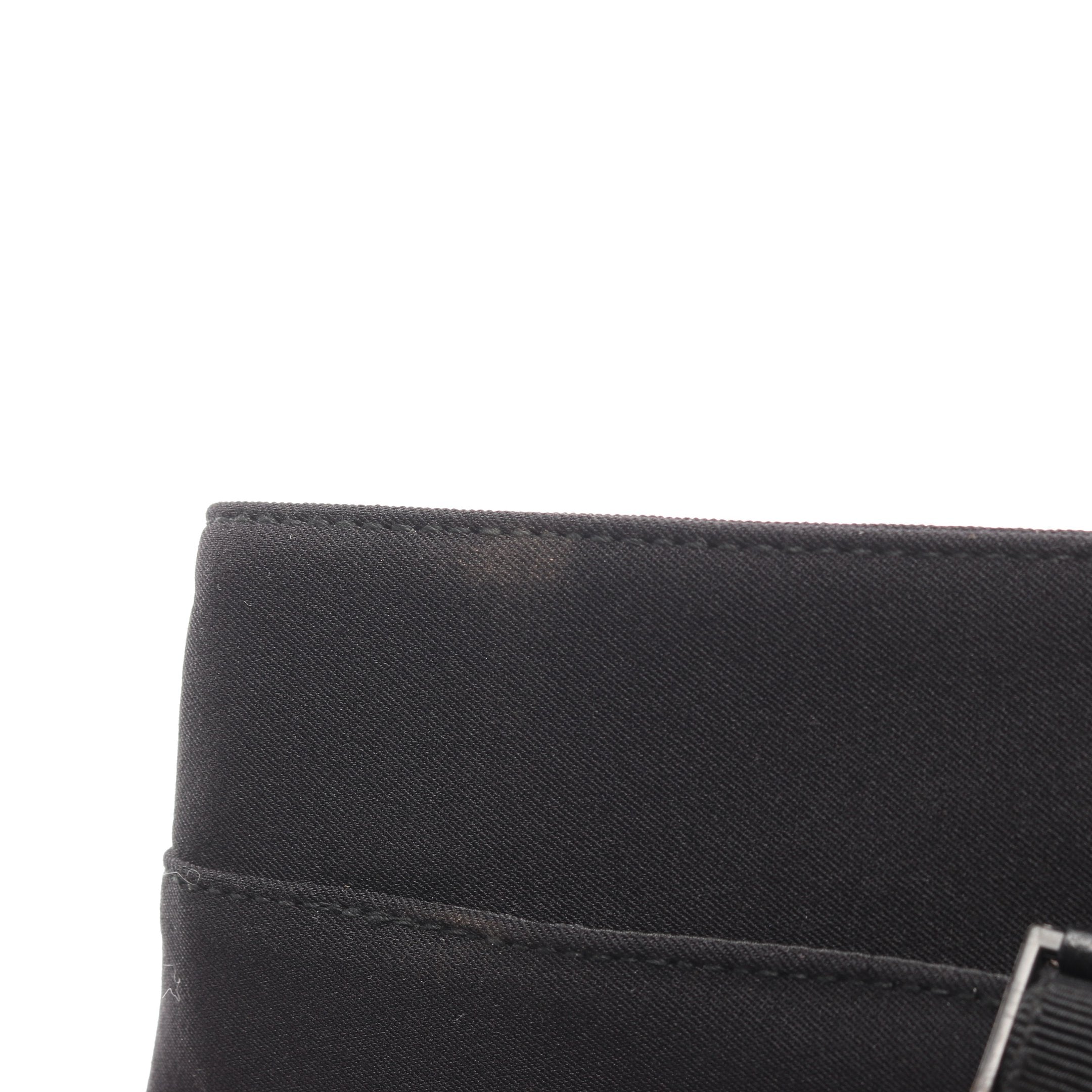 ヴァラ チェーンショルダーバッグ ナイロン ブラック サルヴァトーレ