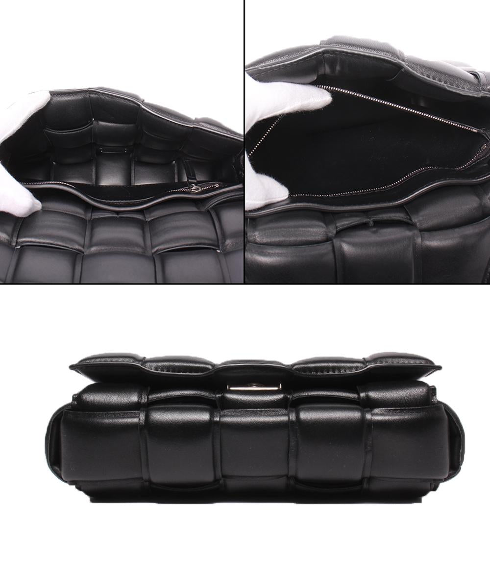 BOTTEGA VENETA ショルダーバッグ 斜め掛け 肩掛け パデットカセット