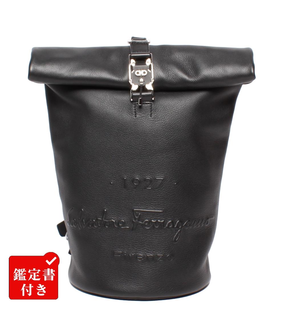 美品 サルヴァトーレフェラガモ ボディバッグ スリングバッグ