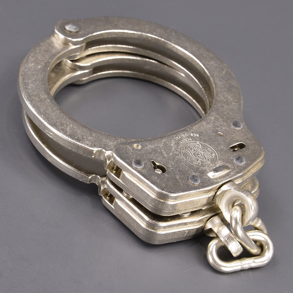 スミス&ウエッソン 手錠 M-100N ダブルロック | ミリタリーショップ