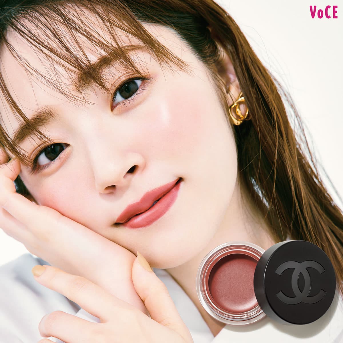 話題沸騰！【シャネルのリップ＆チーク】今、いちばんオシャレな使い方