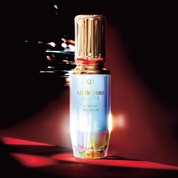 今季最もアツい名品セラム〉圧倒的な全方位エイジングケアが叶う【クレ