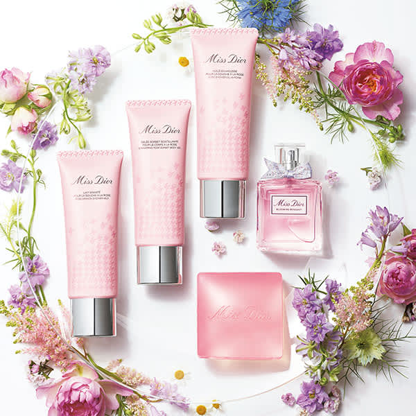 愛と幸せのミス ディオール限定コレクション】夏のボディケアはローズ
