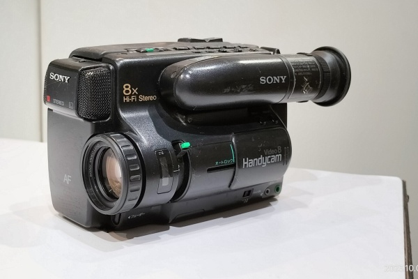 Extinct Media Museum Tokyo - 8mmVideo：8ミリビデオカメラ