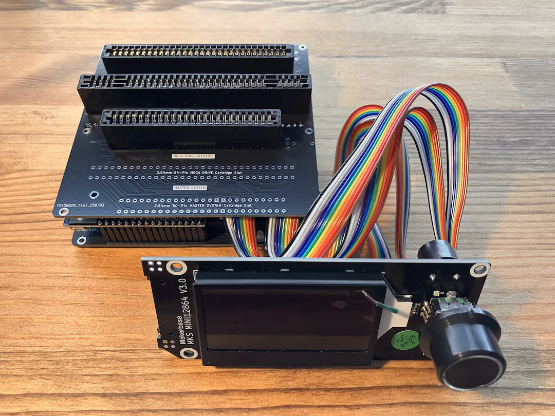 2025年 最新版】最強のレトロゲーム ROM 吸い出し機 cartreader V5 を