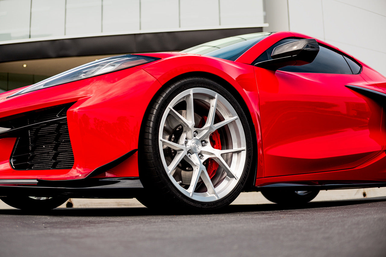 Forgedlite MC5 Wheel & Tire Package for C8 Corvette Z06