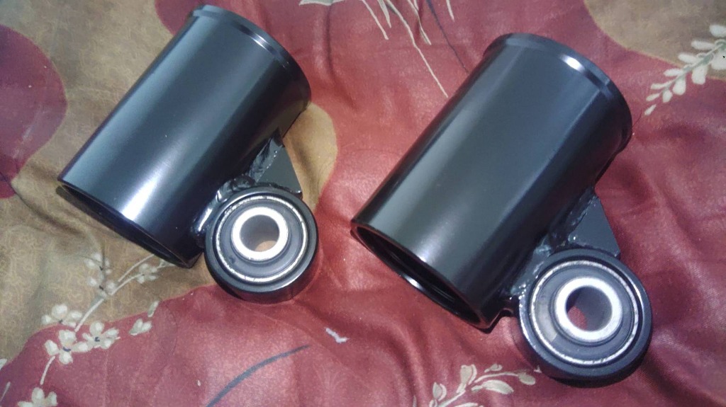 貫通ブラケット スズキ ダイハツ リア車高調用ブラケット 46Φ 2個